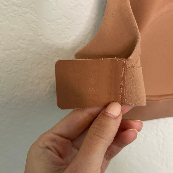 Lululemon In Alignment Straight-Strap Bra 32 A/B - Picture 6 of 6